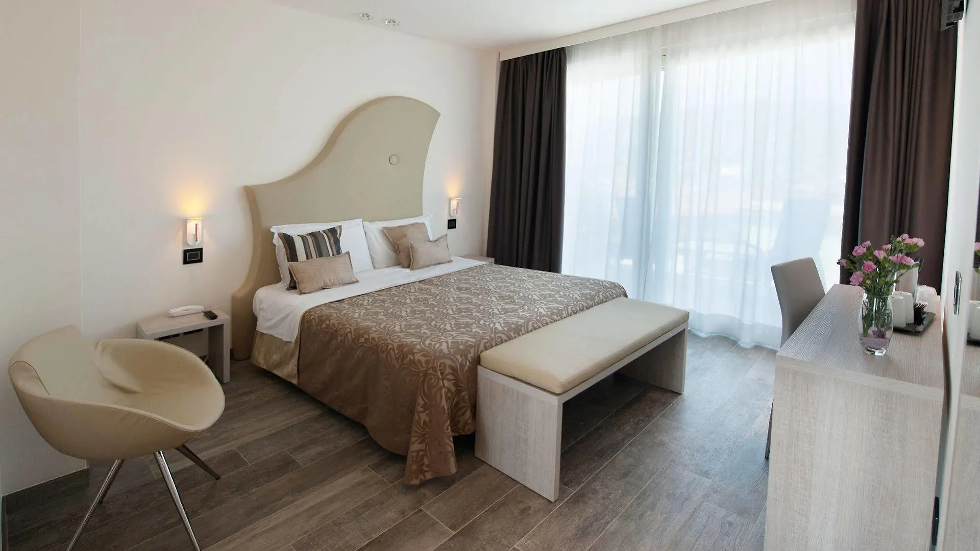 Hotel Italia Garda  4*, Garda (Verona)
