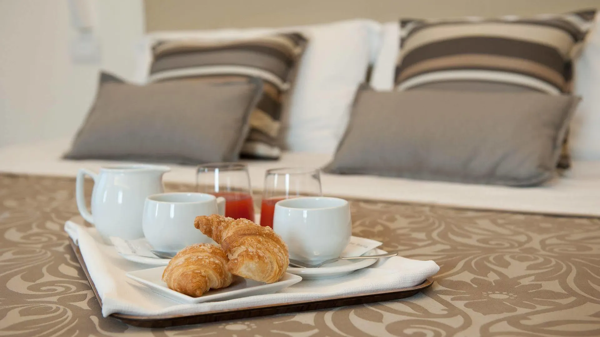 Hotel Italia Garda  4*, Garda (Verona) Italia