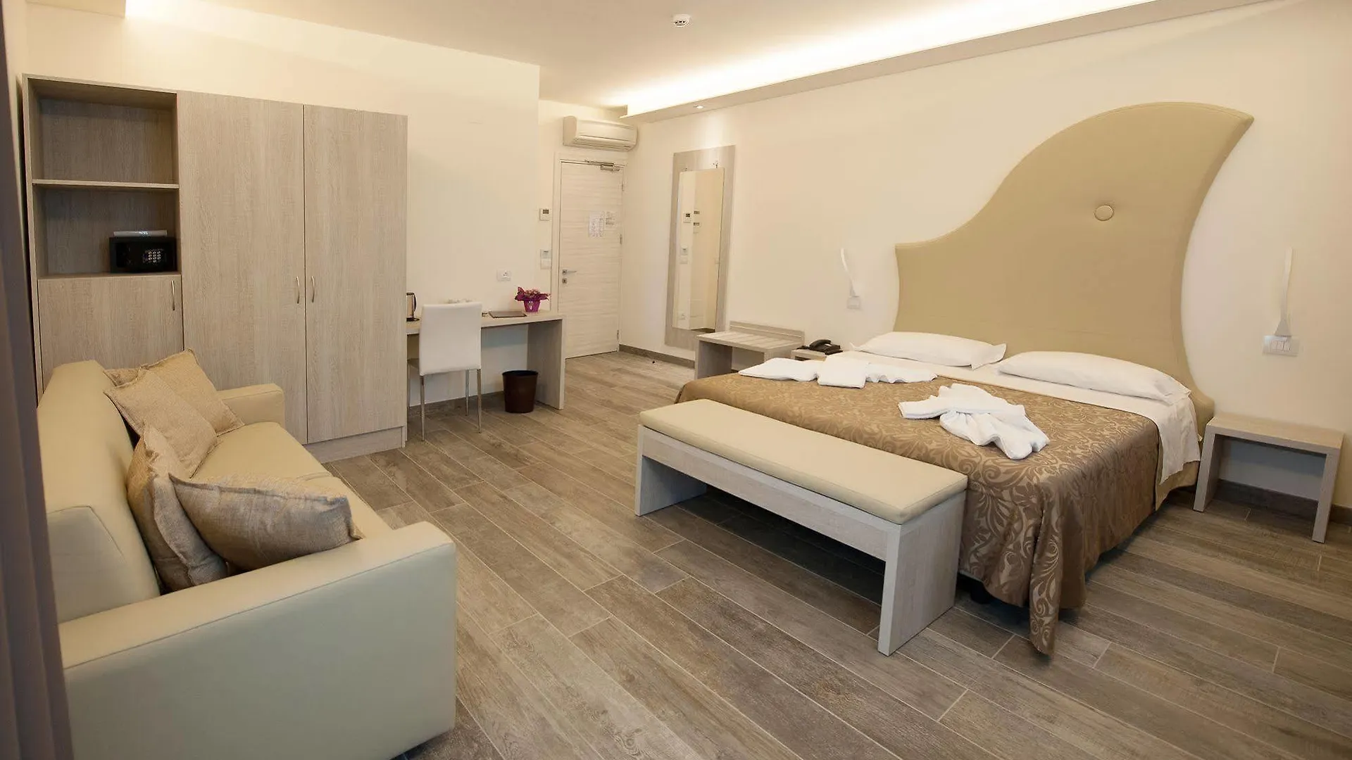 Hotel Italia Garda