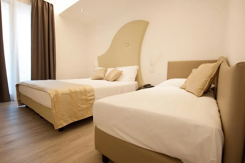Hotel Italia Garda  4*, Garda (Verona)