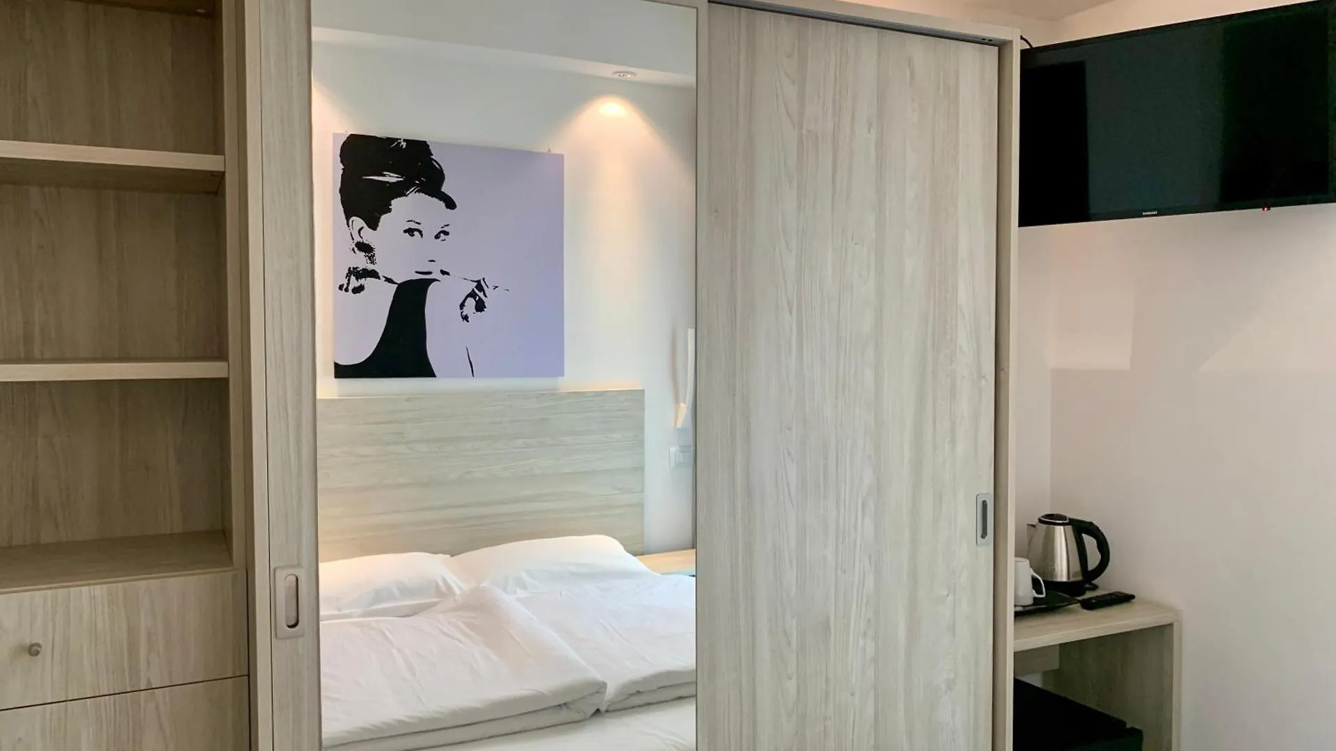 Hotel Italia Garda  İtalya